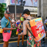 วัตสันชีเสิร์ฟกลางสีลม แจกกันแดดฟรี เพราะแดดเมษามันร้าย ต้องมีตัวช่วย