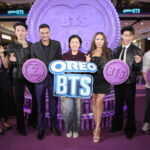 OREO แท็กทีม BTS สร้างปรากฏการณ์ความปังระดับโลก เปิดตัวคุกกี้ ลิมิเต็ด เอดิชั่น ที่ทุกคนรอคอย โอรีโอพร้อมเสิร์ฟรสชาติแห่งความทรงจำจาก Hometown ของ BTS ด้วยคุกกี้รส ‘โฮต็อก’ แพนเค้กบราวน์ชูการ์ที่มาพร้อมการเปิดตัวคุกกี้สีม่วงครั้งแรกเพื่อร่วมฉลองไปกับแฟนๆ BTS ครั้งแรกของ BTS ในการคอลแลบกับขนมระดับโลก! เตรียมสะสมคุกกี้ 13 ดีไซน์สุดพิเศษ ที่สมาชิกวง BTS ร่วมออกแบบเพื่อฉลองเส้นทางความสำเร็จในโอกาสเดบิวต์ครบรอบ 13 ปี  ชวนทุกคนมาส่ง ‘Love Letters’ ถึง BTS ร่วมลุ้นให้ความในใจของคุณได้ออกไปอวดสายตา คนทั่วโลก!